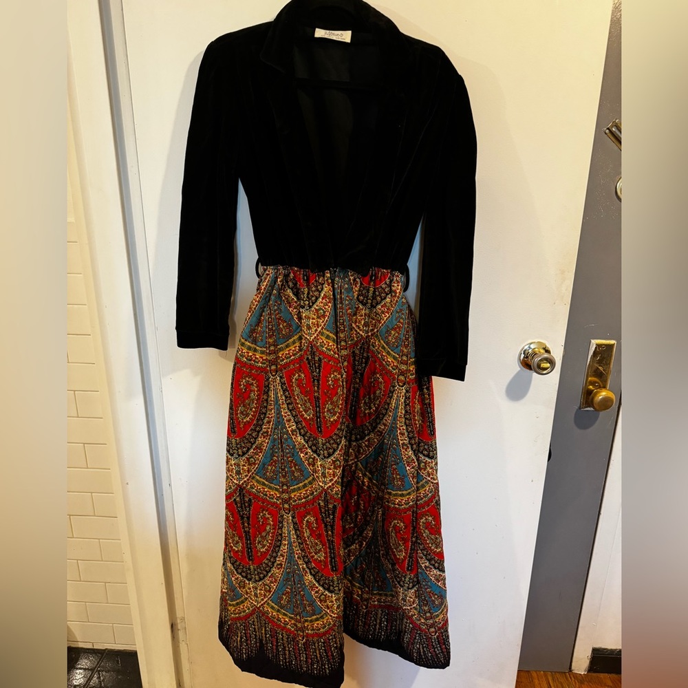 Vintage Quilted Velvet Dress with POCKETS
